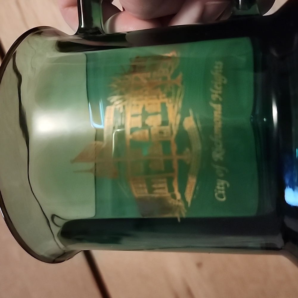 City of Richmond Heights green gold glass mug